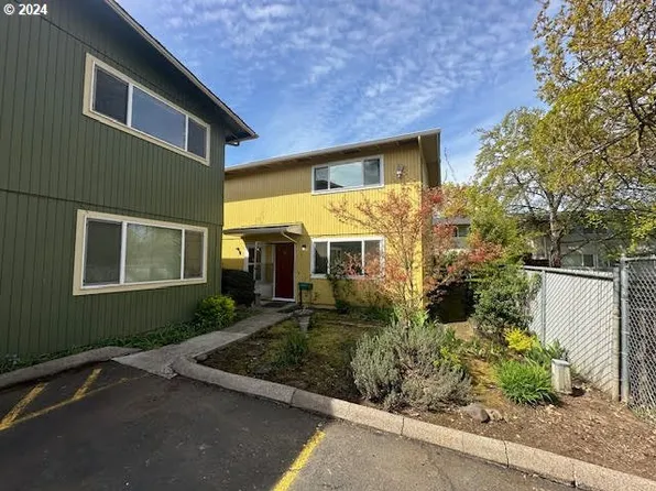 1935 W 17th Ave APT B, Eugene, OR 97402