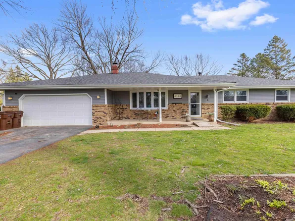 6146 Conner Ln, Rockford, IL 61109
