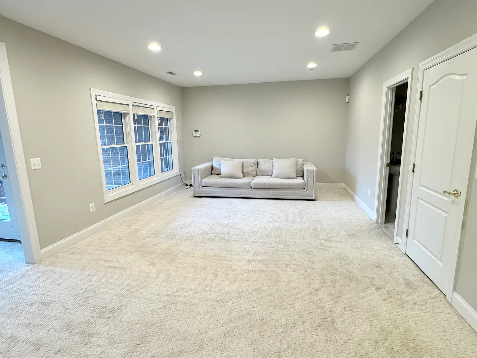 McKinnon Way, Oakton — Photo 3