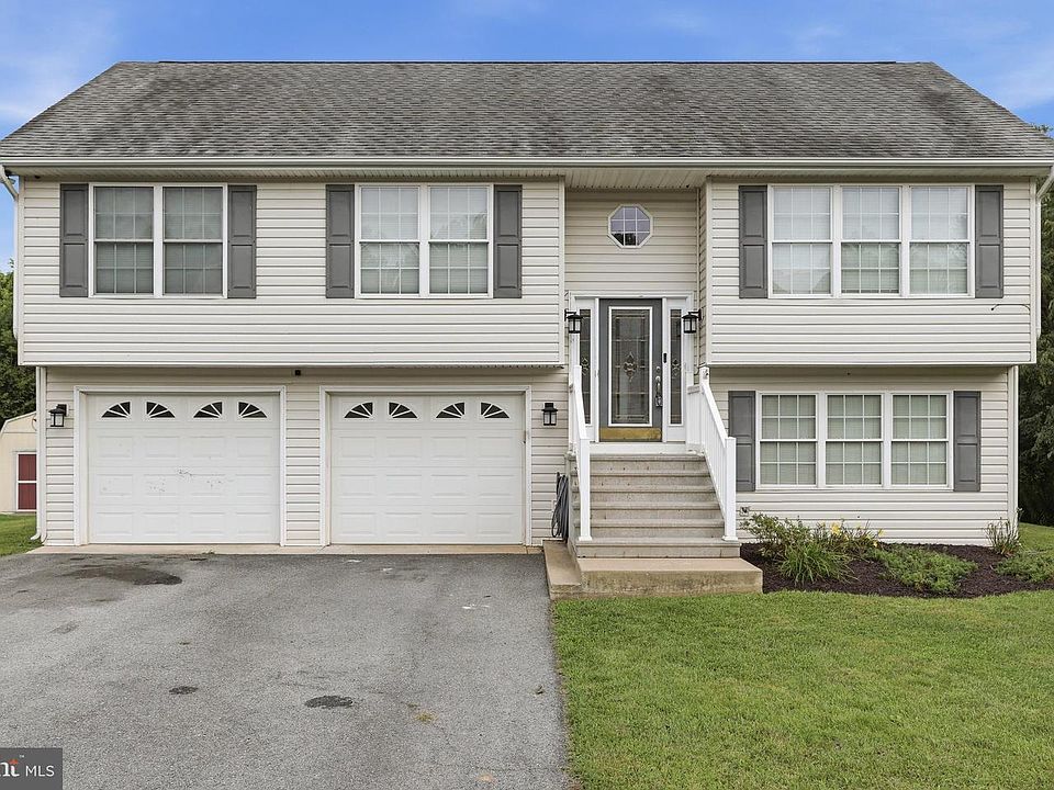 1st image of 30 Gordon Dr