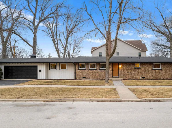 461 W Grantley Ave, Elmhurst, IL 60126