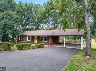 5844 Anthony Dr, Woodbridge, VA 22193