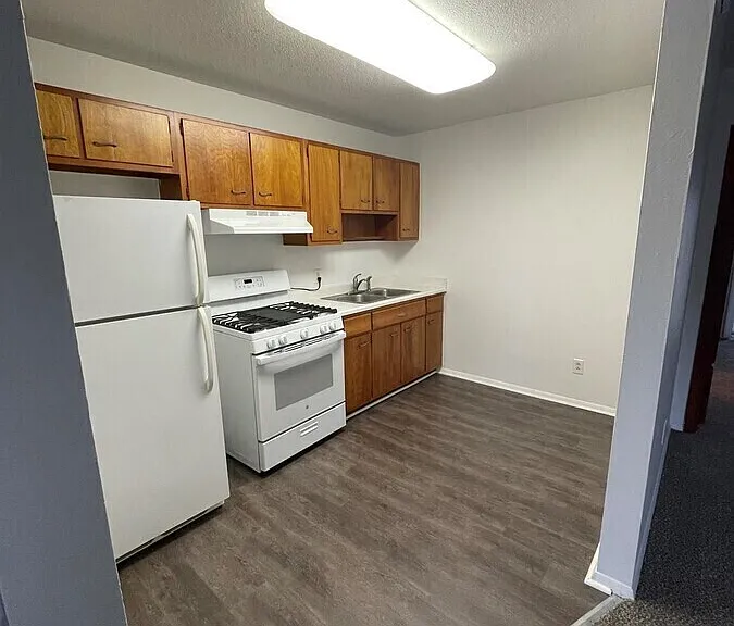 207 Van Nest St #3 — Photo 2