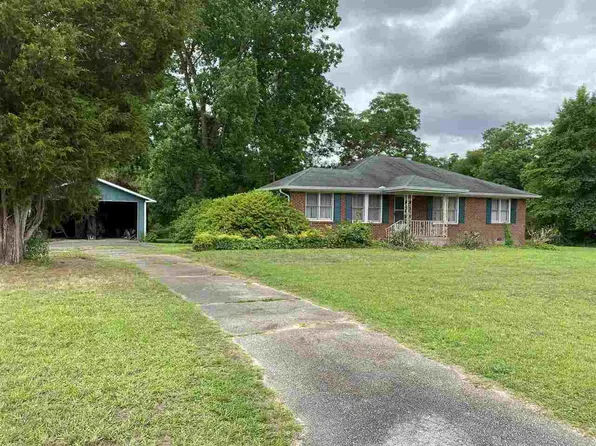 890 Herring Rd, Newnan, GA 30265