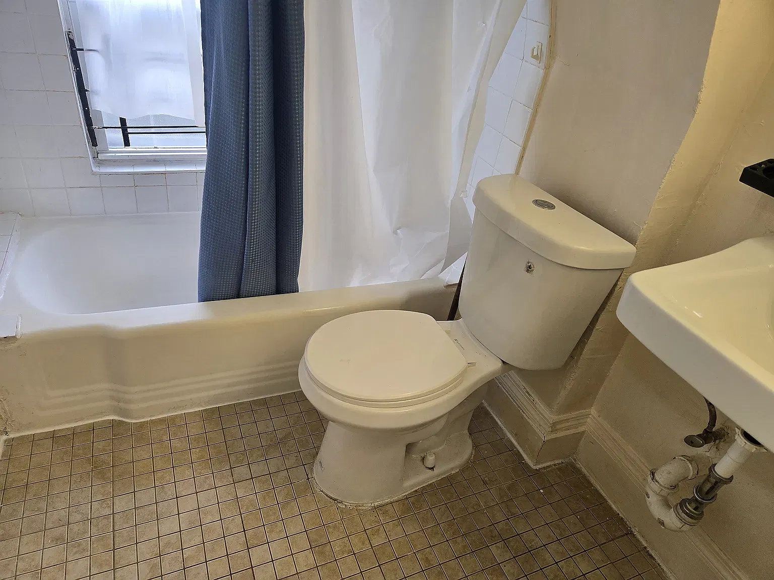 739 East 5th Street — Photo 3