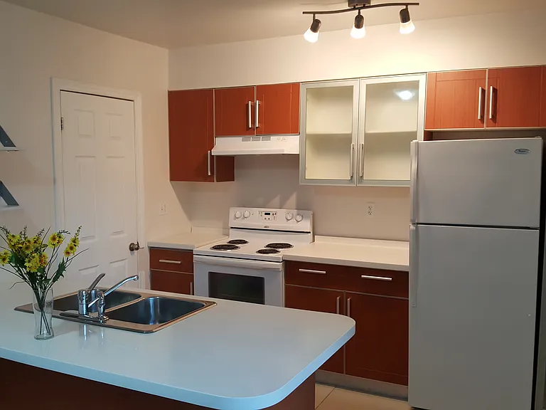 1614 Ontario St #3 — Photo 7