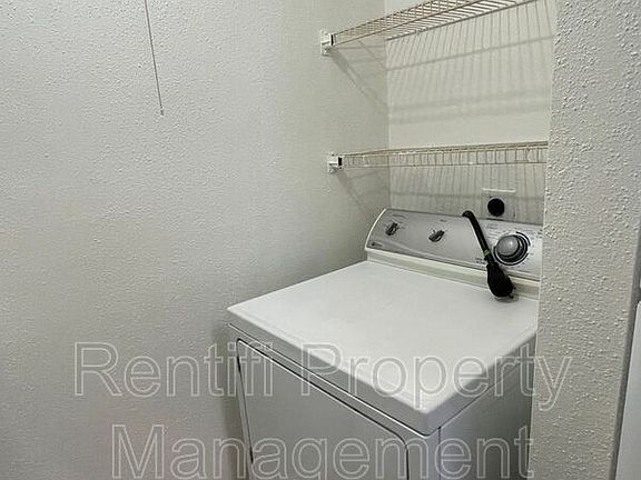 4th image of 2835 Winkler Ave APT 216