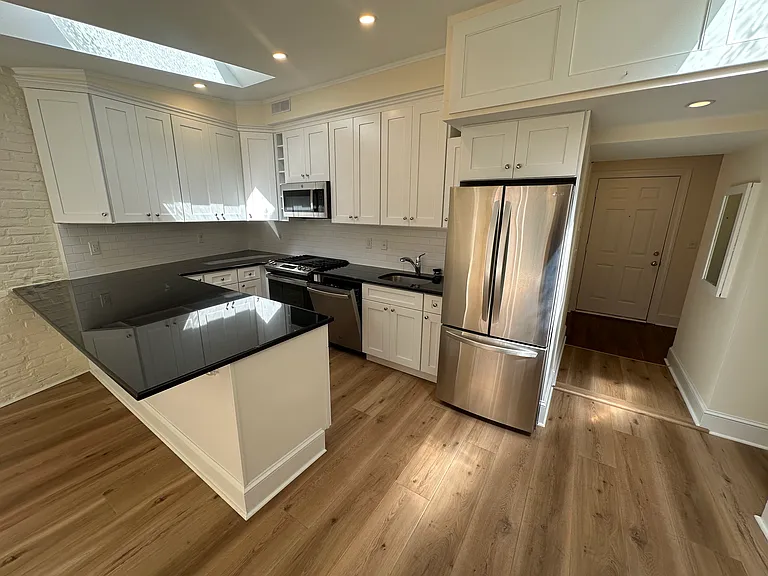 7904 Germantown Ave #1R — Photo 5