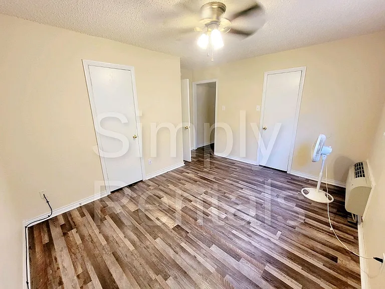 202 Park Cir — Photo 10