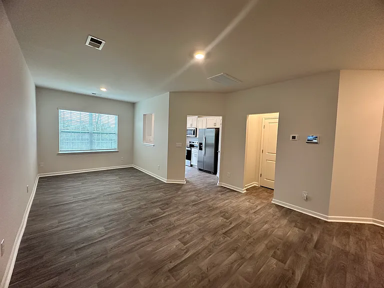 1351 Amberview Ln — Photo 23