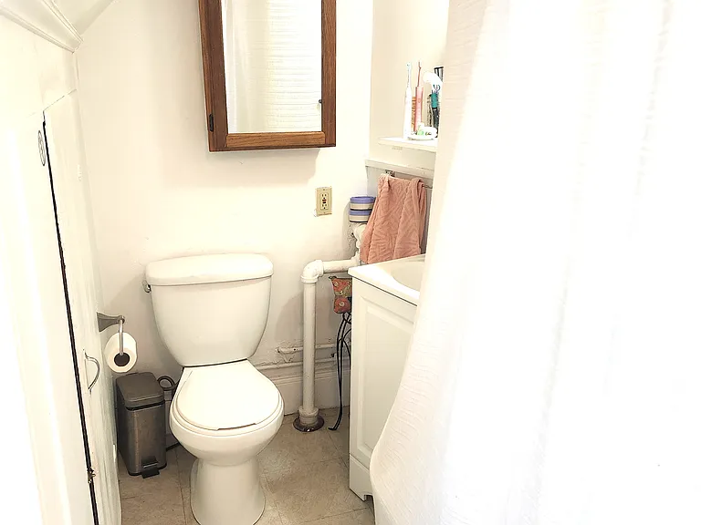 3-7 Winthrop Shore Dr #3 — Photo 18