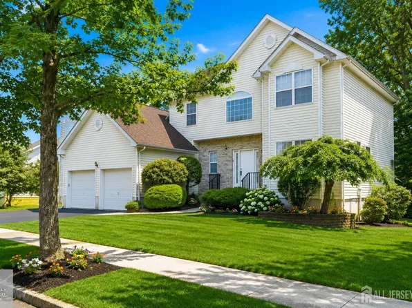 26 Carter Dr, Old Bridge, NJ 08857