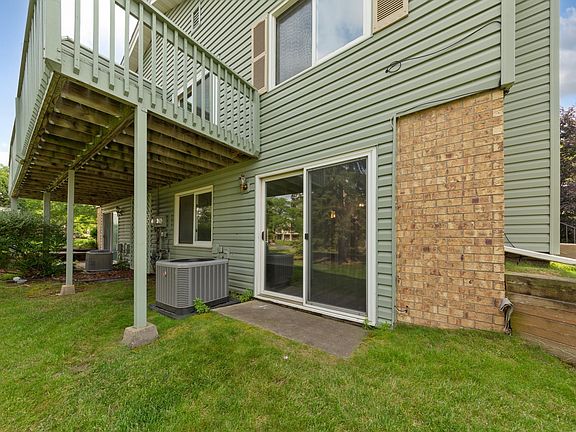 5th image of 5226 Beachside Dr