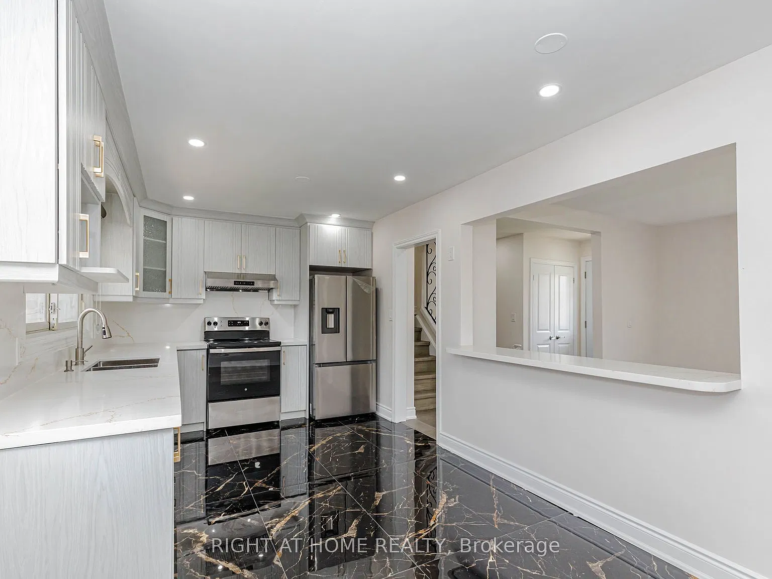 3 bed, $3,250 — Photo 3