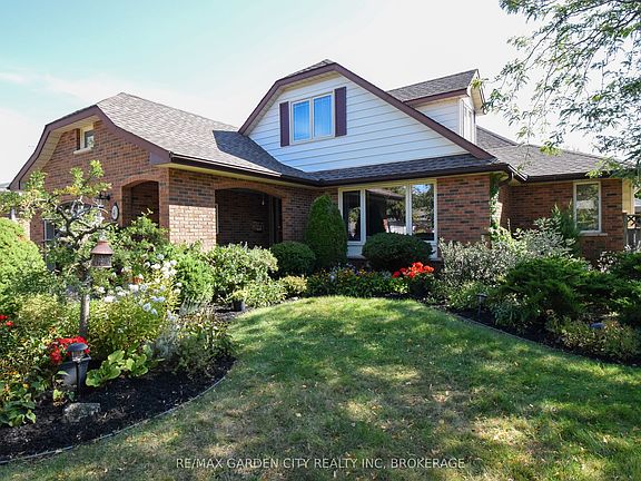 2nd image of 40 Belair Dr
