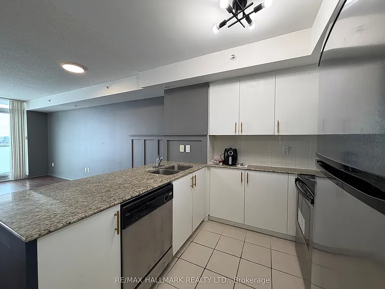 5740 Yonge St #1805 — Photo 6