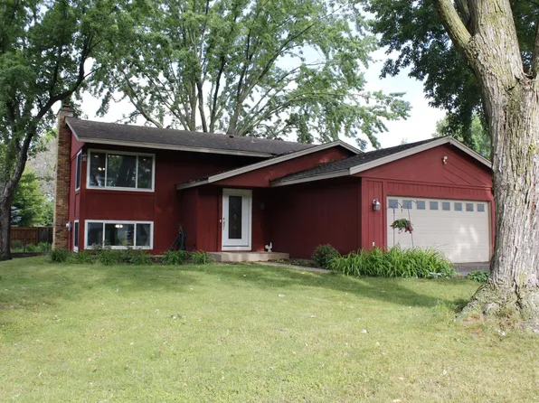 20615 207th Ct W, Lakeville, MN 55044