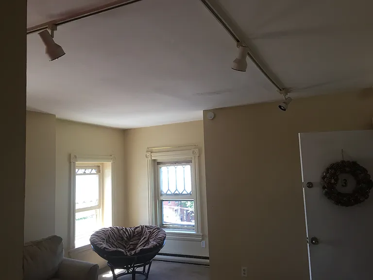 443 N 8th St #3 — Photo 6