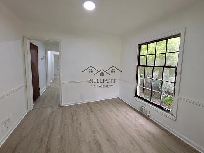 1 bed, 1.0 bath, $850 — Photo 2