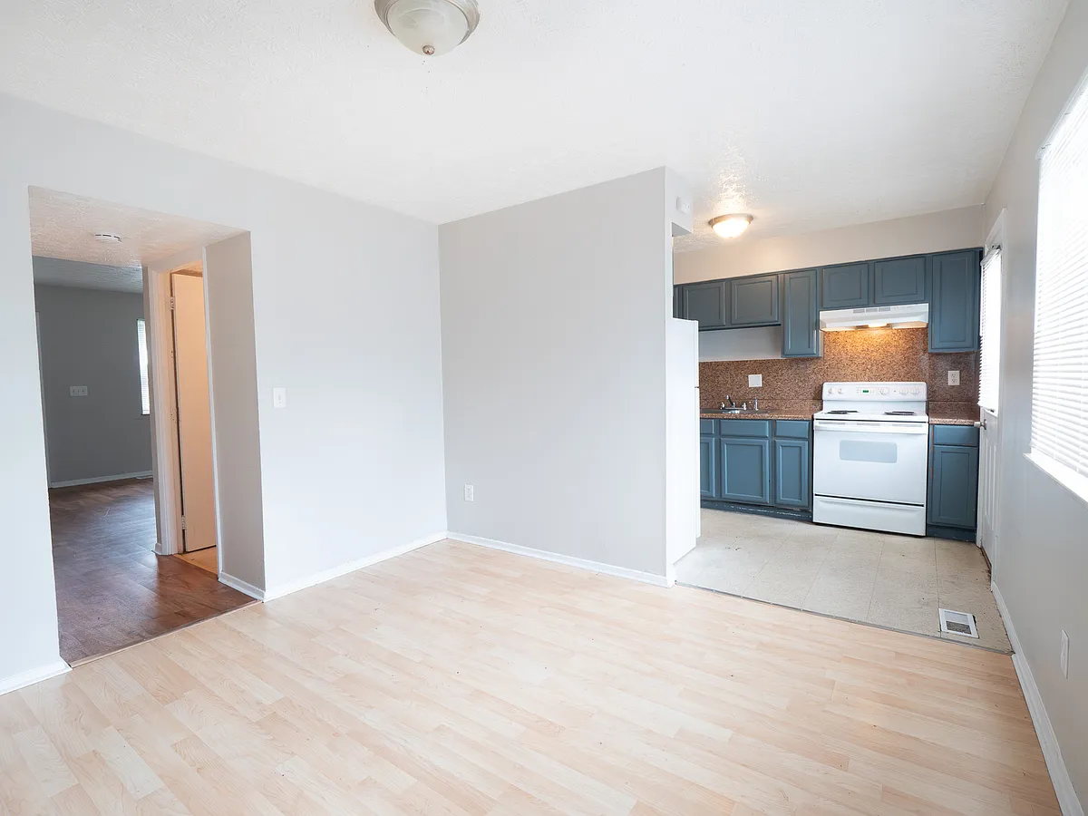 Building Photo - 10893 Birchridge Dr
