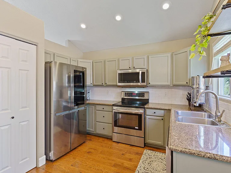 4752 Canyon Wren Ln — Photo 9