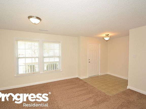 4th image of 683 Heartland Dr