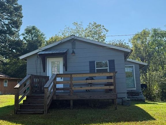 2nd image of 30 Henderson Rd