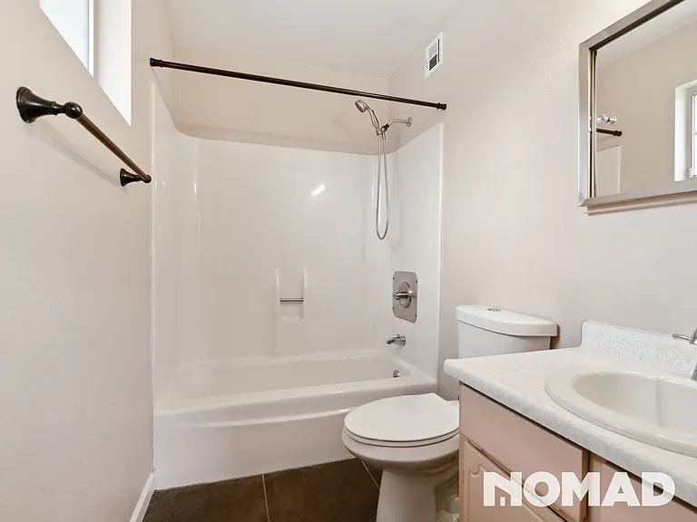 2312 W Catalina Ave — Photo 8