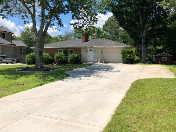 3809 Steinhauer Rd NE, Marietta, GA 30066