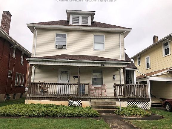 2nd image of 827 Main St #A-b