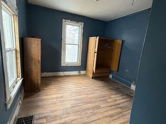 5th image of 1755 N Monroe St