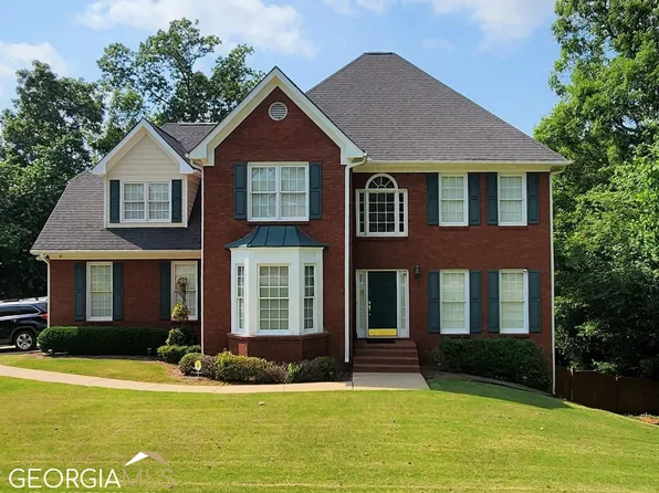 1016 Maple Creek Dr, Loganville, GA 30052
