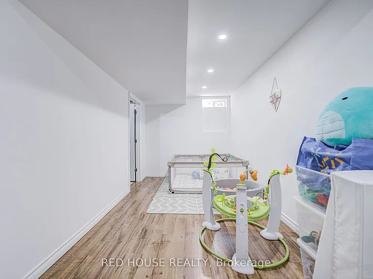 332 Prosser Cir — Photo 41