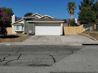 208 Woodlake Rd, Lake Elsinore, CA, 92530