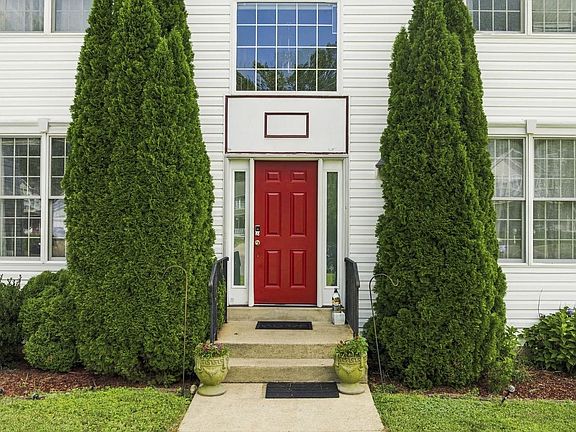 4th image of 11624 Cygnet Dr
