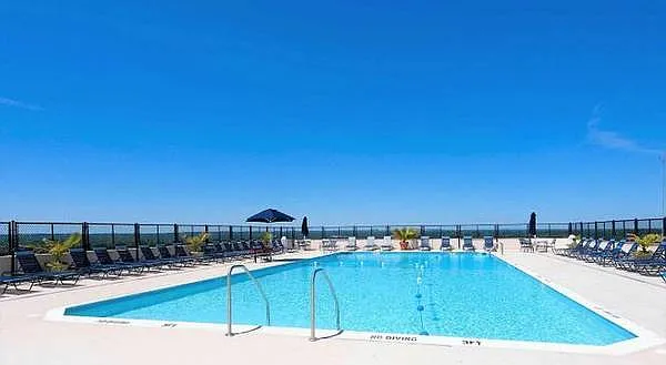 5500 Friendship Blvd #825N — Photo 9