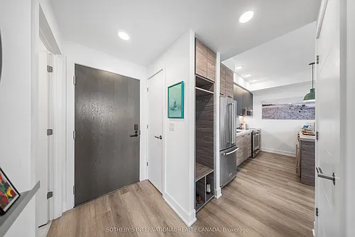 484 Spadina Ave #601 Photo 1