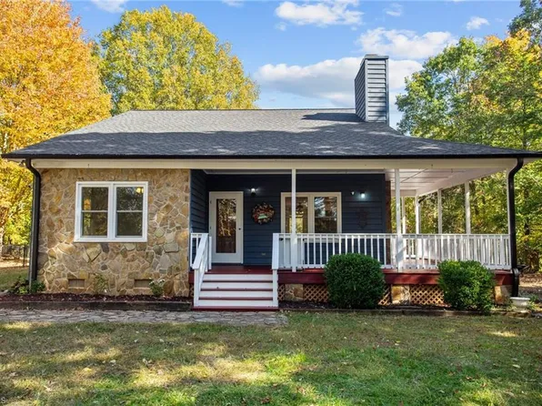 341 Dovefield Dr, Summerfield, NC 27358