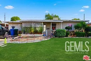 1700 Airport Dr photo 1