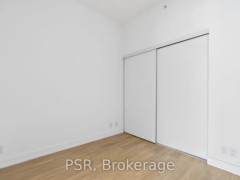 6 Parkwood Ave #509 — Photo 18