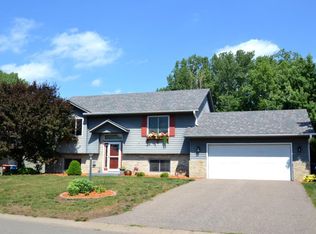 986 Oday St S, Maplewood, MN 55119