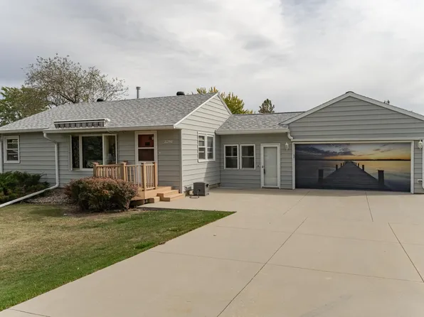 2216 4th Ave SW, Rochester, MN 55902