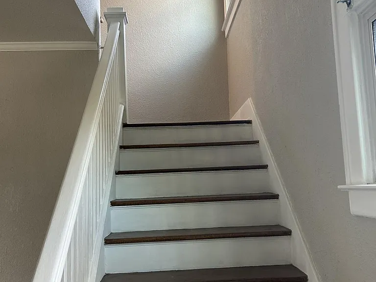 533 Lakewood St — Photo 11