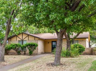 1053 Tracy Ln, Lancaster, TX 75134