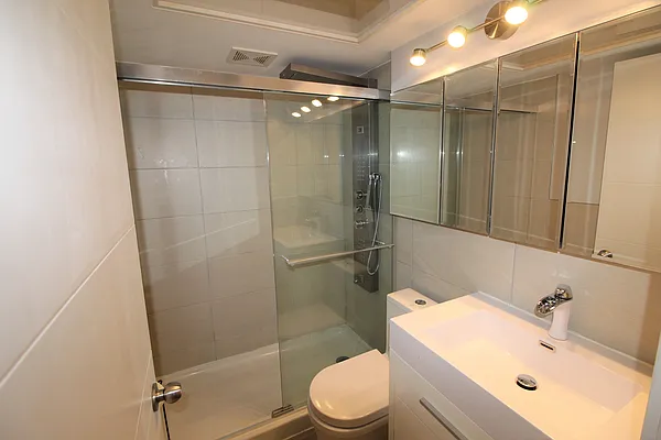 Rented by Compass | media 29