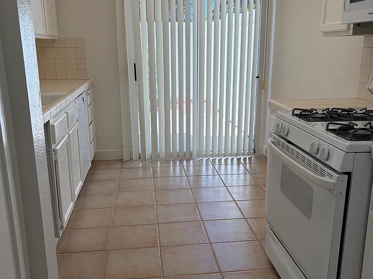 18241 Andrea Cir N #2 — Photo 9
