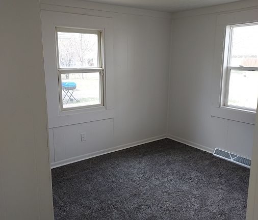 4th image of 3404 Sunnyside Ave