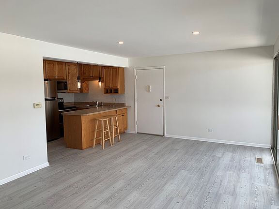 5th image of 5510 E Lake Dr #98-B