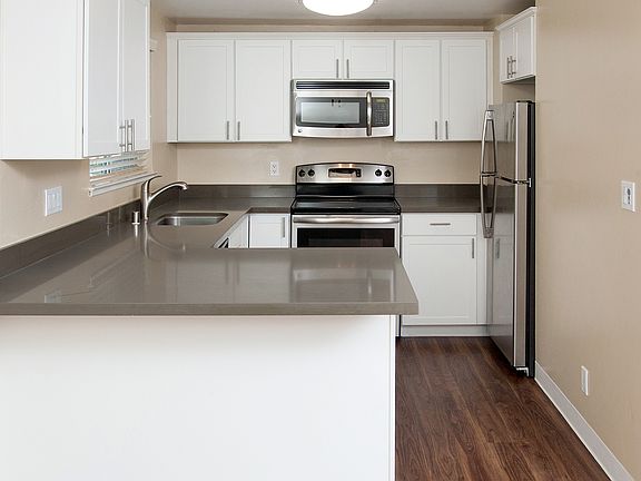 4th image of 41777 Grimmer Blvd #C2