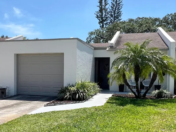 305 Markley Ct, Indian Harbour Beach, FL 32937